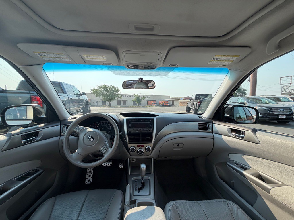 2010 Subaru Forester Image 11