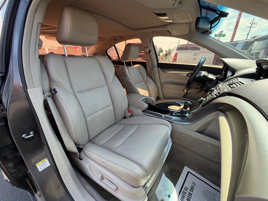 2010 Acura TL Image 8