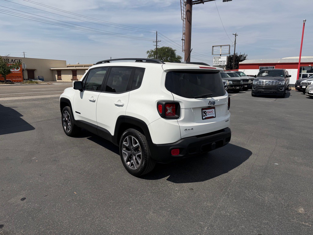 2015 Jeep Renegade Image 4