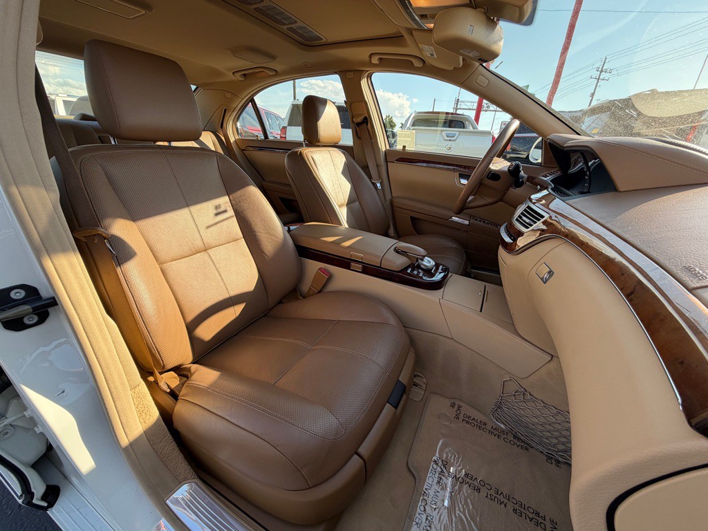2008 Mercedes-Benz S-Class Image 9