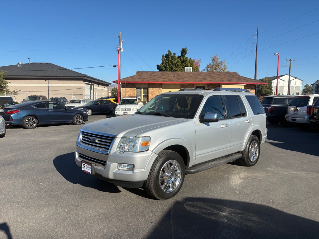 2010 Ford Explorer Image 2
