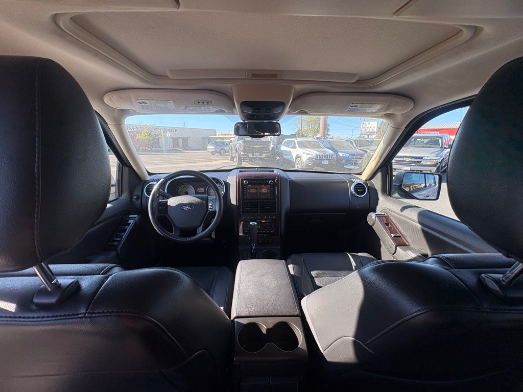 2010 Ford Explorer Image 10