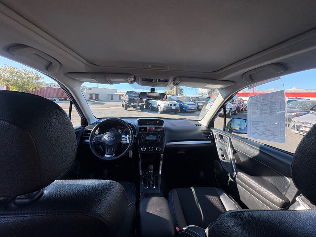 2015 Subaru Forester Image 10