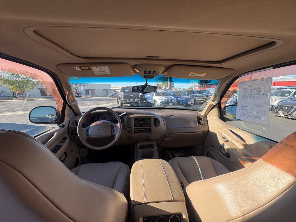 2000 Ford Expedition Image 10