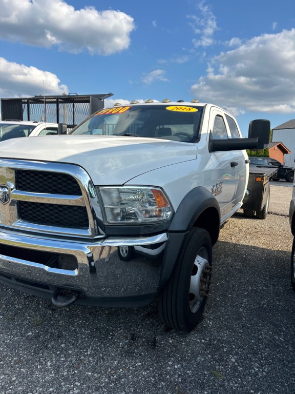 2018 RAM 5500 Image 3