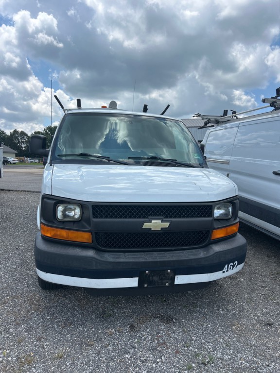 2013 Chevrolet Express Image 2