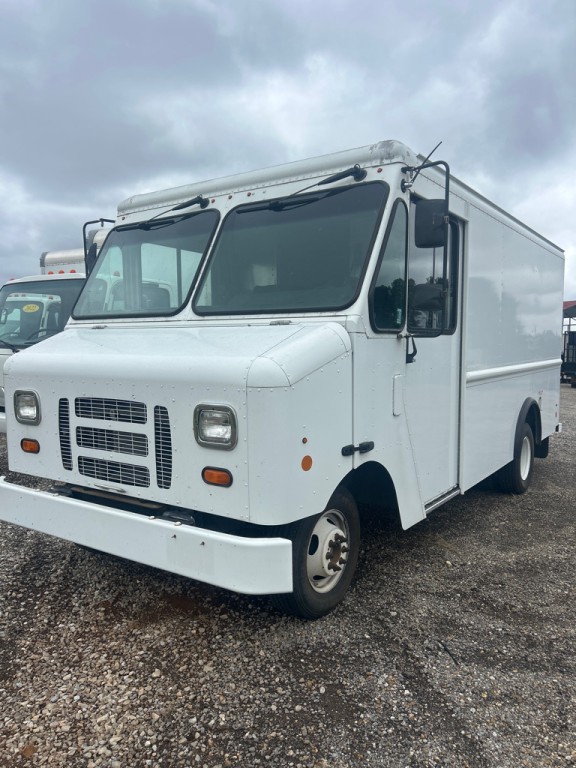 2014 Ford Econoline Image 1