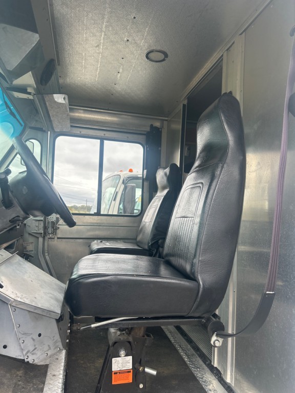 2014 Ford Econoline Image 7