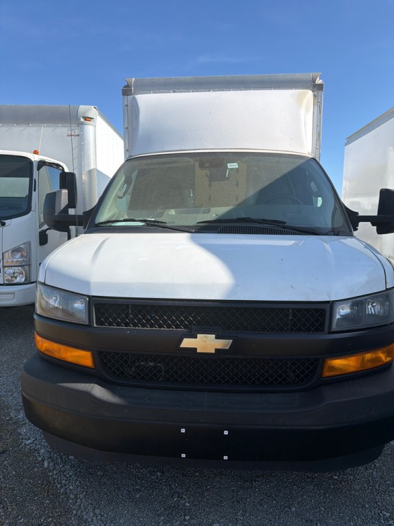 2022 Chevrolet Express Image 2