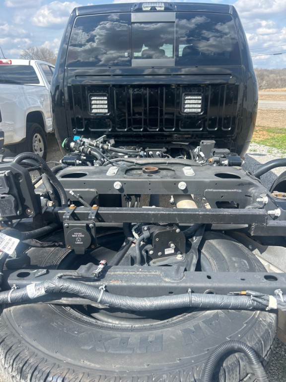 2024 RAM 3500 Image 10