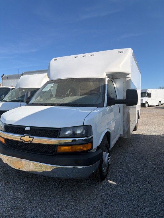 2022 Chevrolet Express Image 1