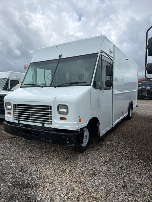 2019 Ford Econoline Image 1