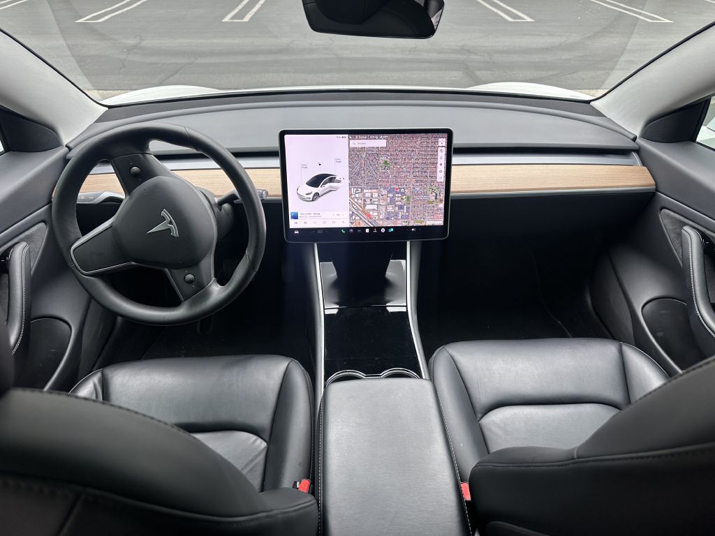 2020 Tesla Model 3 Image 13