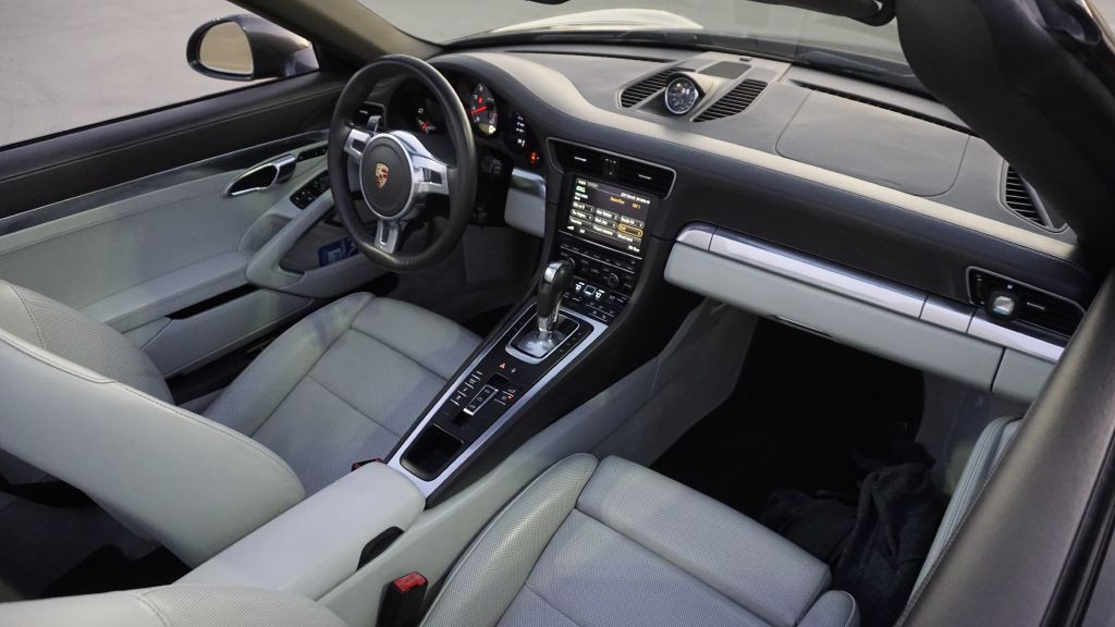 2013 Porsche 911 Image 45
