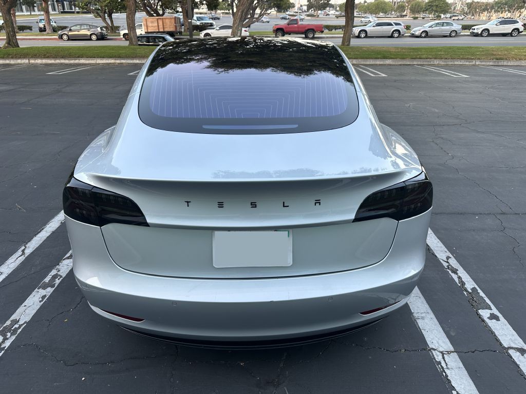 2018 Tesla Model 3 Image 5