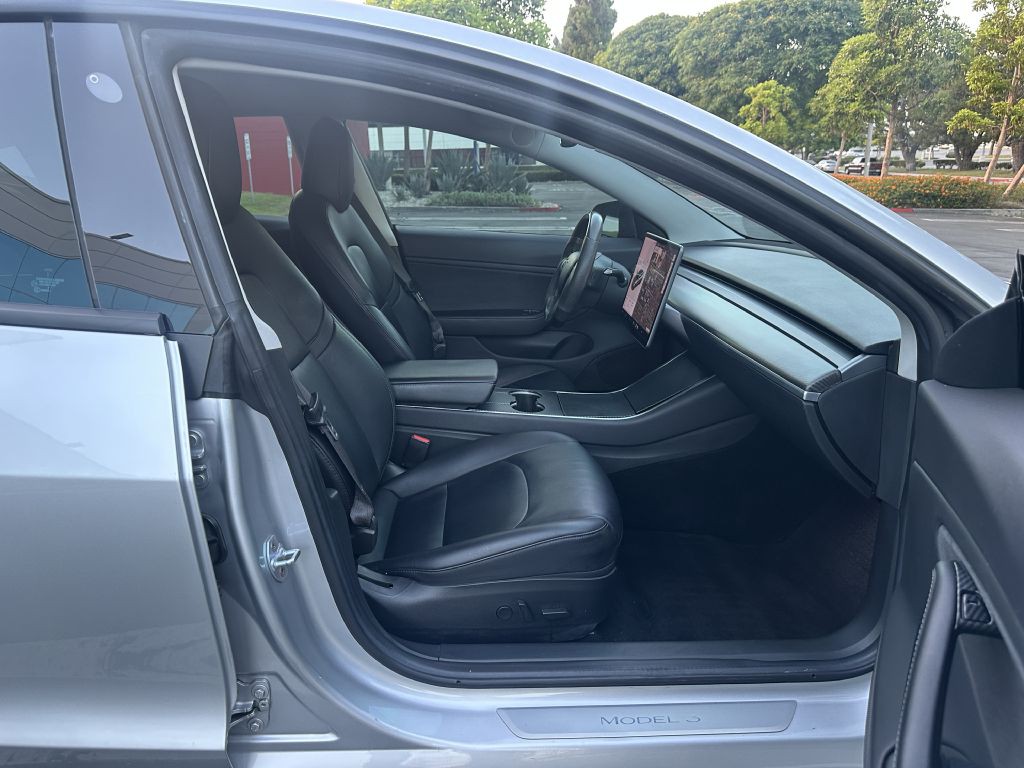2018 Tesla Model 3 Image 11