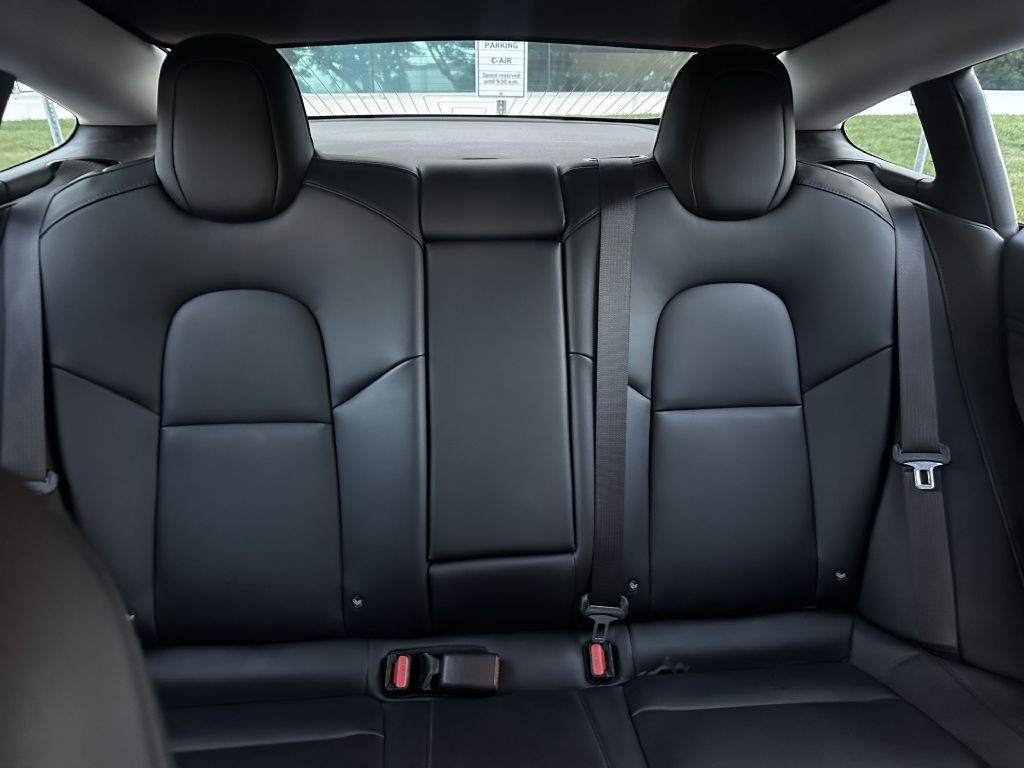 2018 Tesla Model 3 Image 12