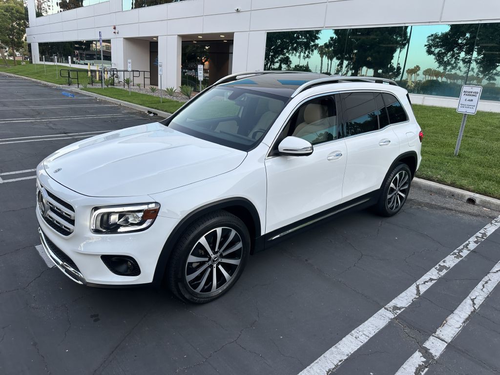 2020 Mercedes-Benz GLB Image 3