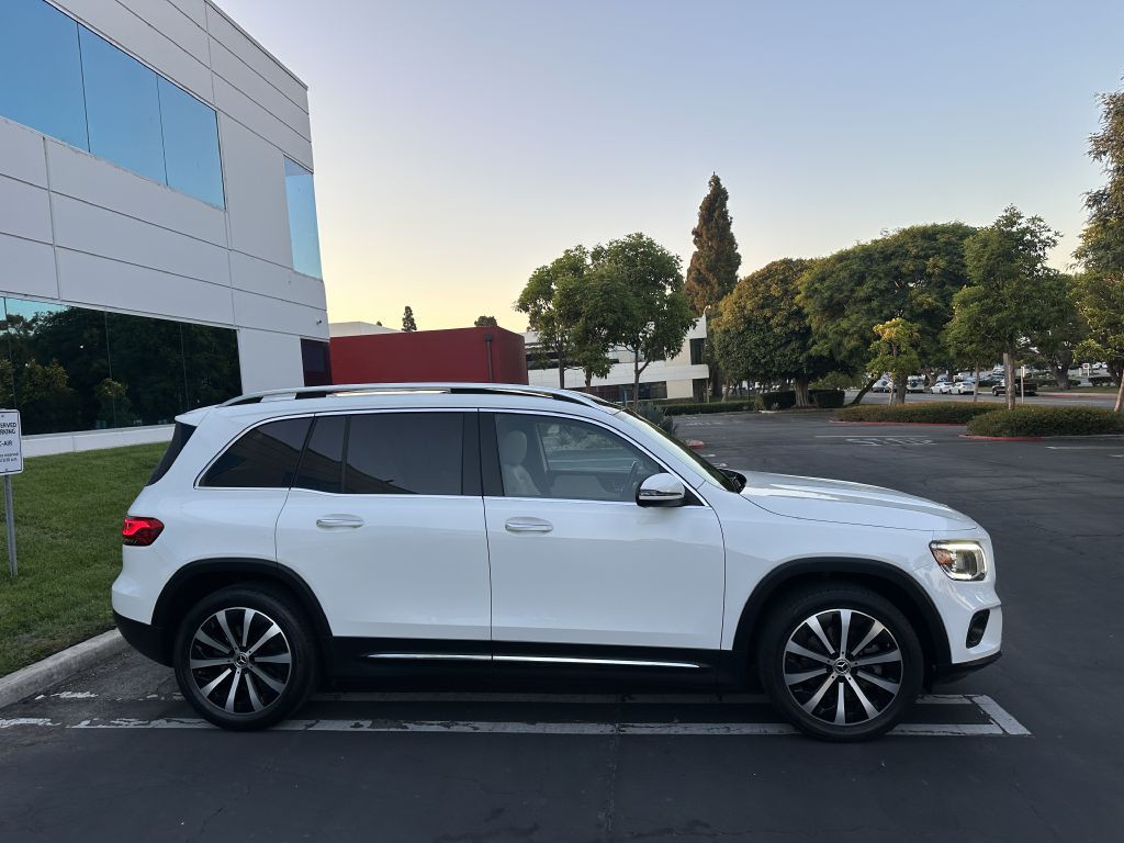2020 Mercedes-Benz GLB Image 8