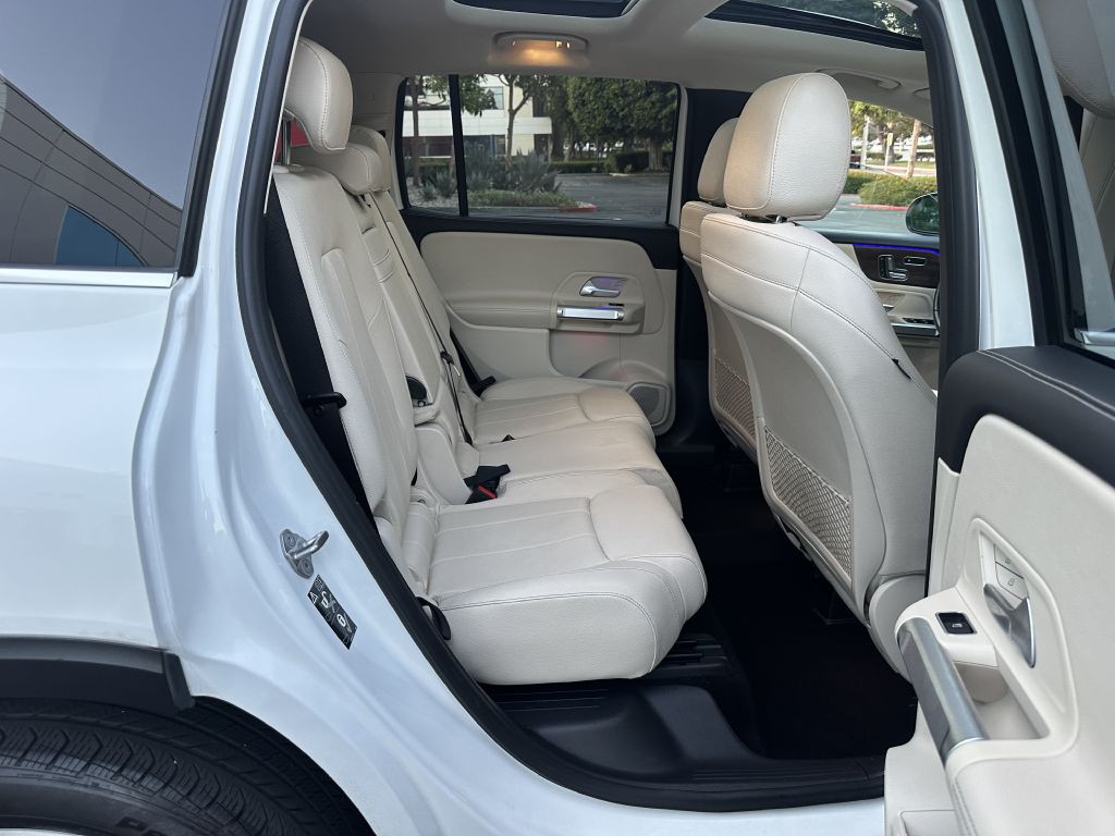 2020 Mercedes-Benz GLB Image 12