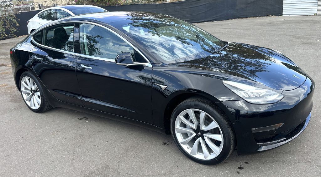 2018 Tesla Model 3 Image 7
