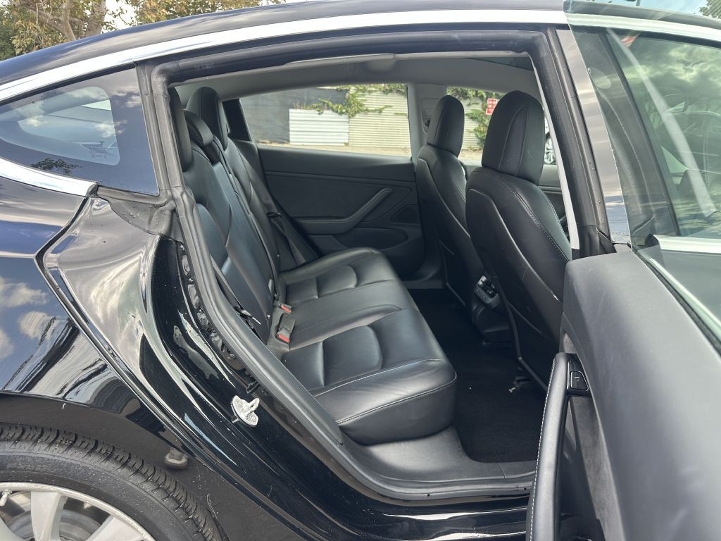 2018 Tesla Model 3 Image 10