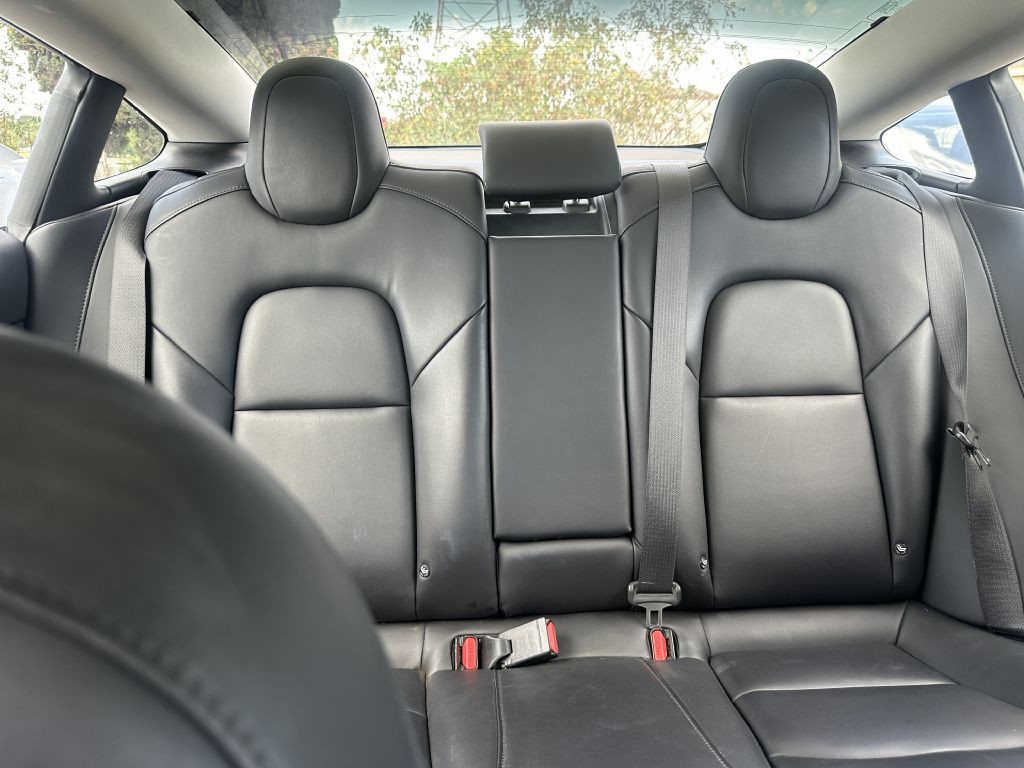 2018 Tesla Model 3 Image 12