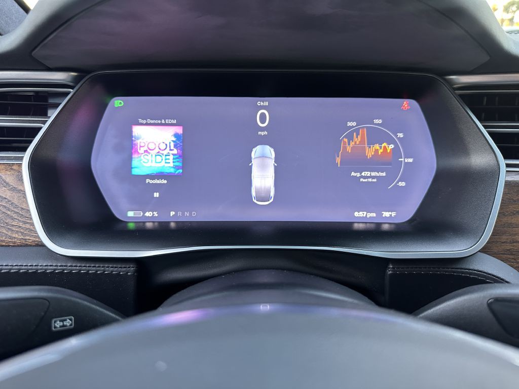 2017 Tesla Model X Image 21