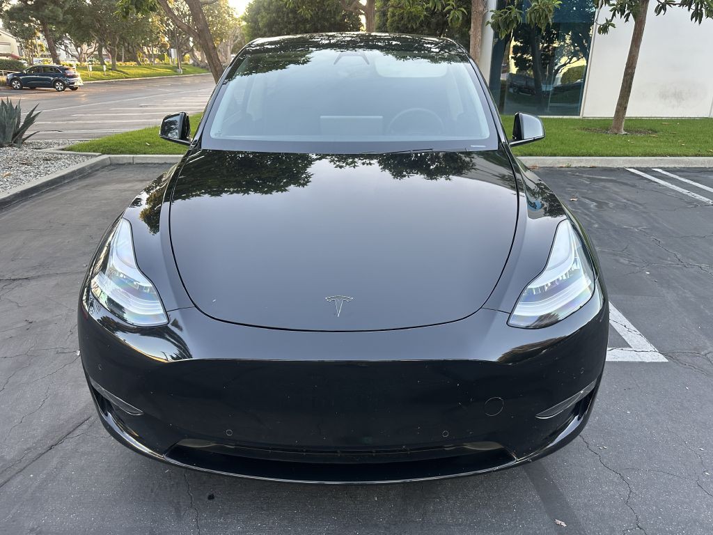 2020 Tesla Model Y Image 2