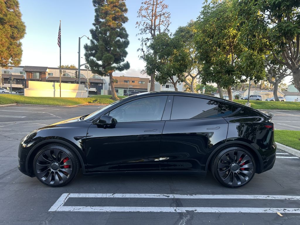 2020 Tesla Model Y Image 3