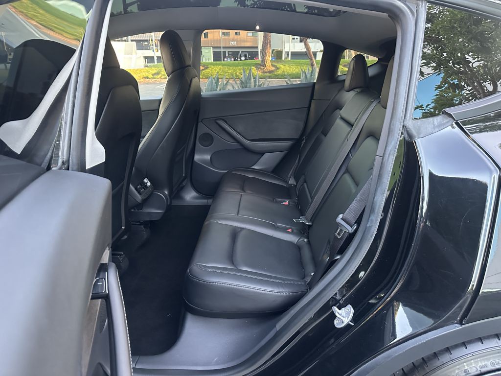 2020 Tesla Model Y Image 11