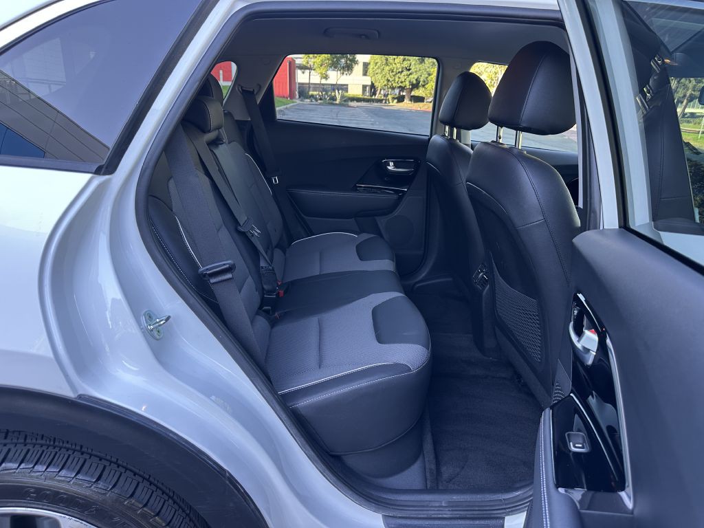 2022 Kia Niro Image 13