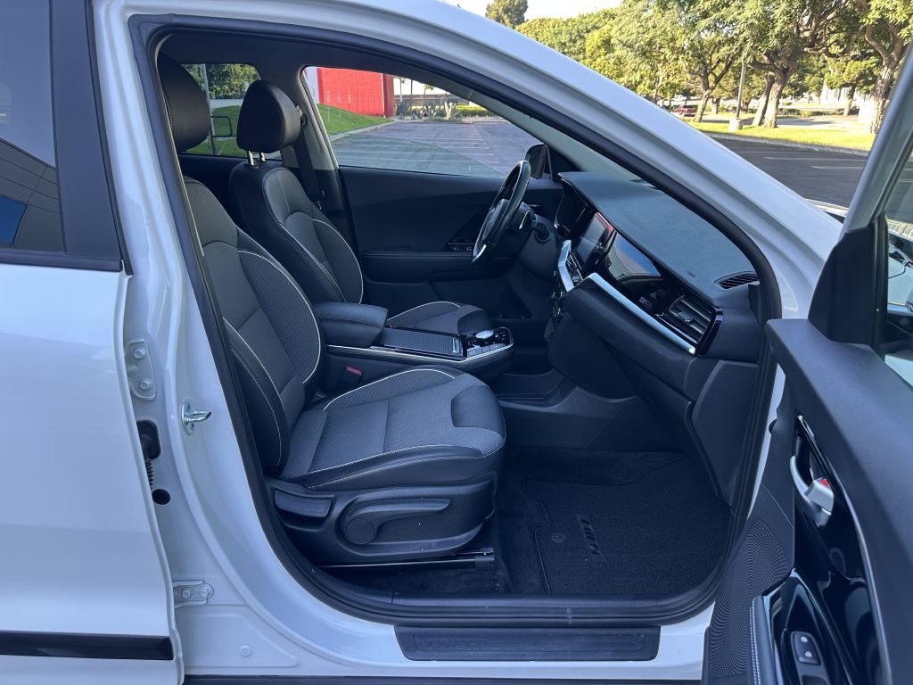 2022 Kia Niro Image 14