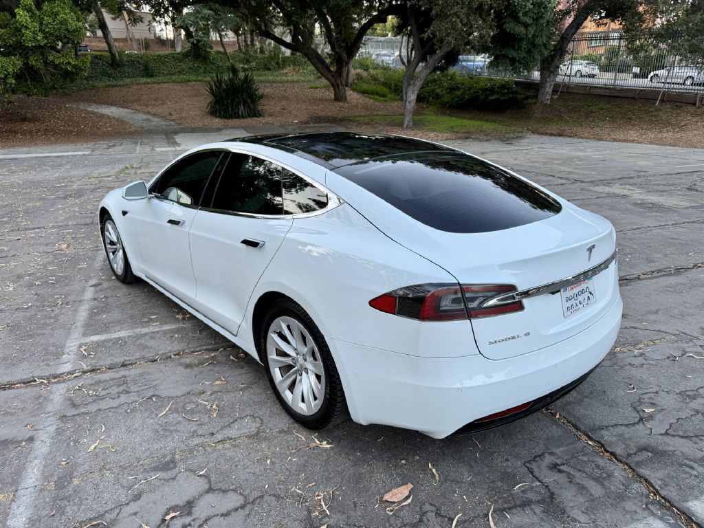 2017 Tesla Model S Image 3
