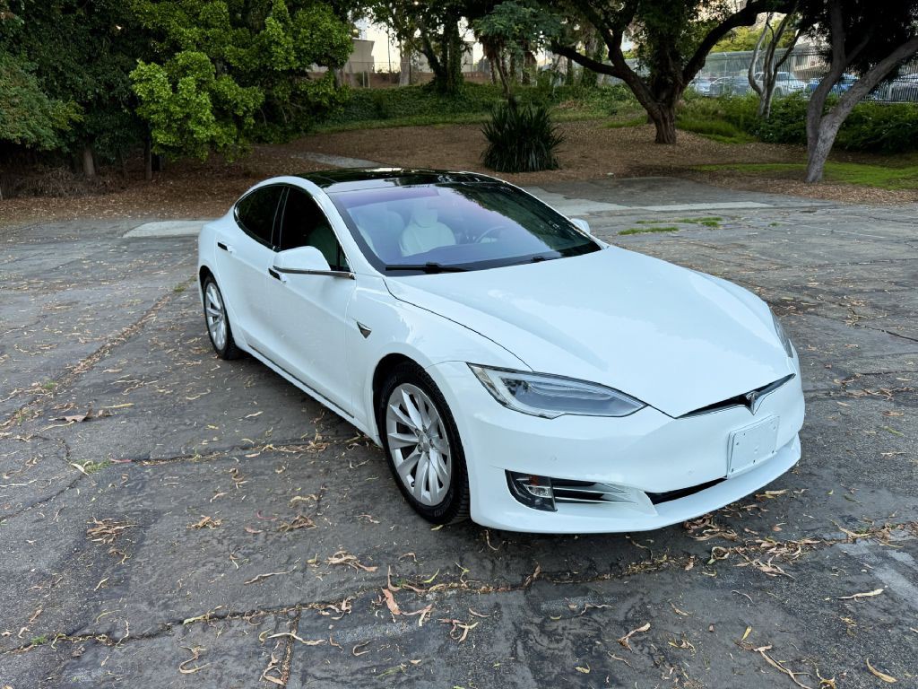 2017 Tesla Model S Image 7