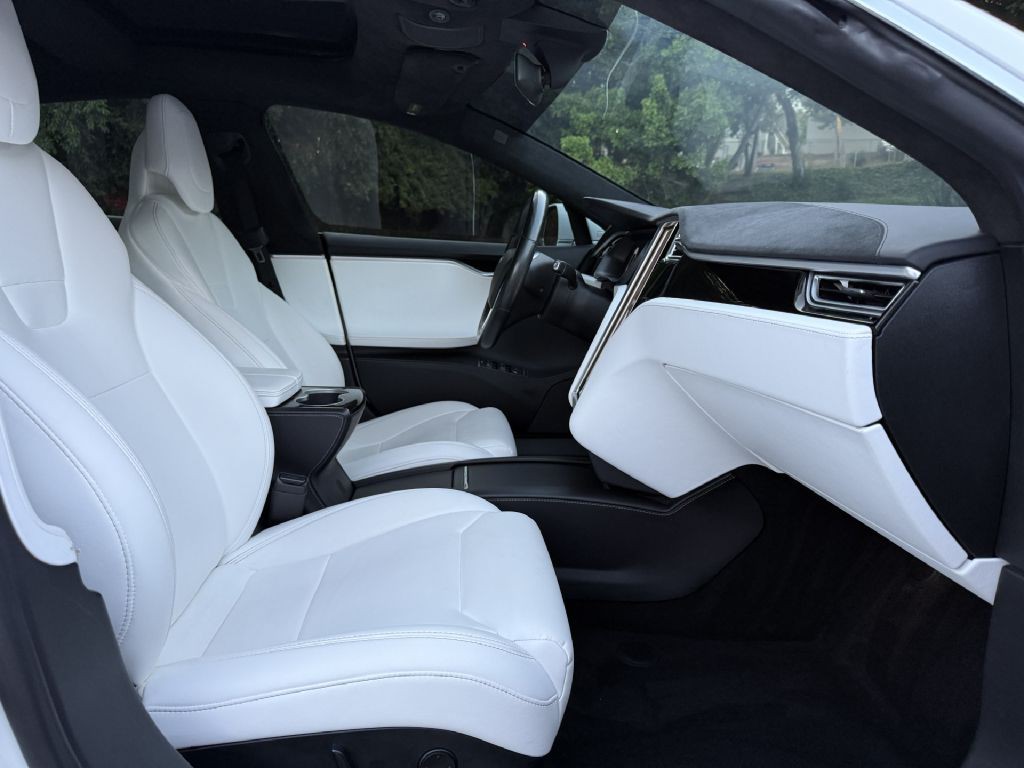 2017 Tesla Model S Image 14