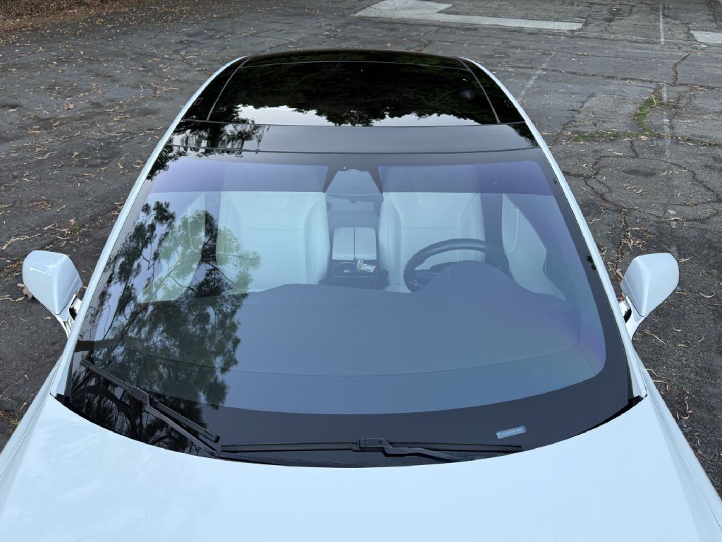 2017 Tesla Model S Image 27