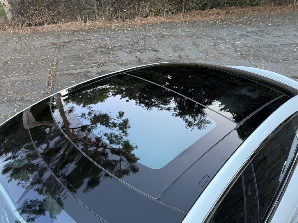 2017 Tesla Model S Image 37