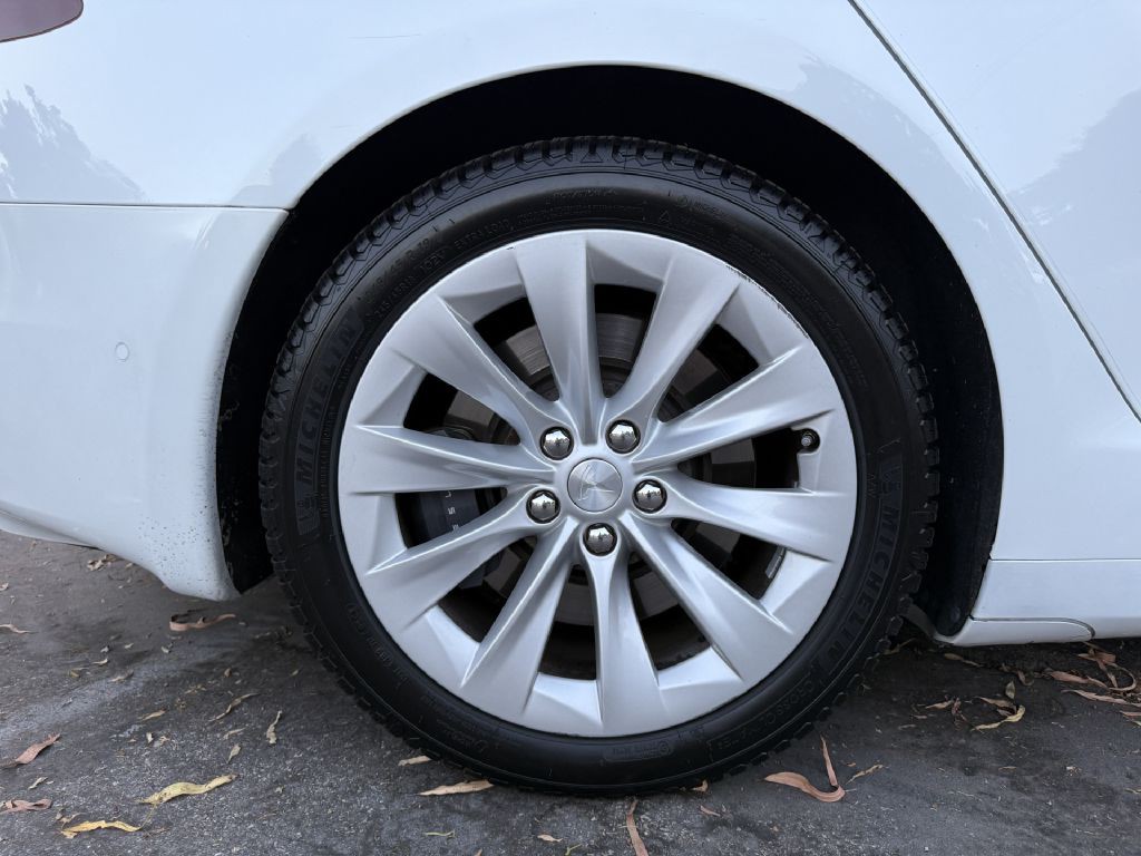 2017 Tesla Model S Image 49