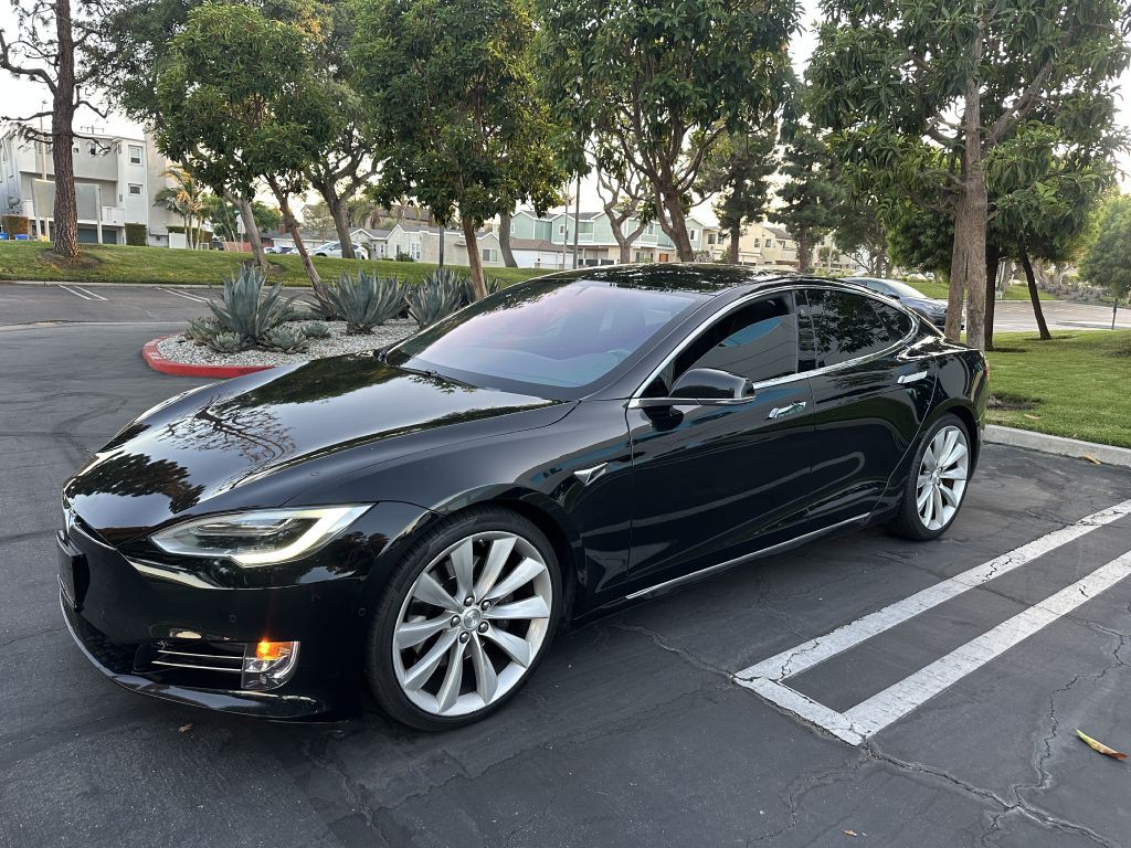 2017 Tesla Model S Image 3