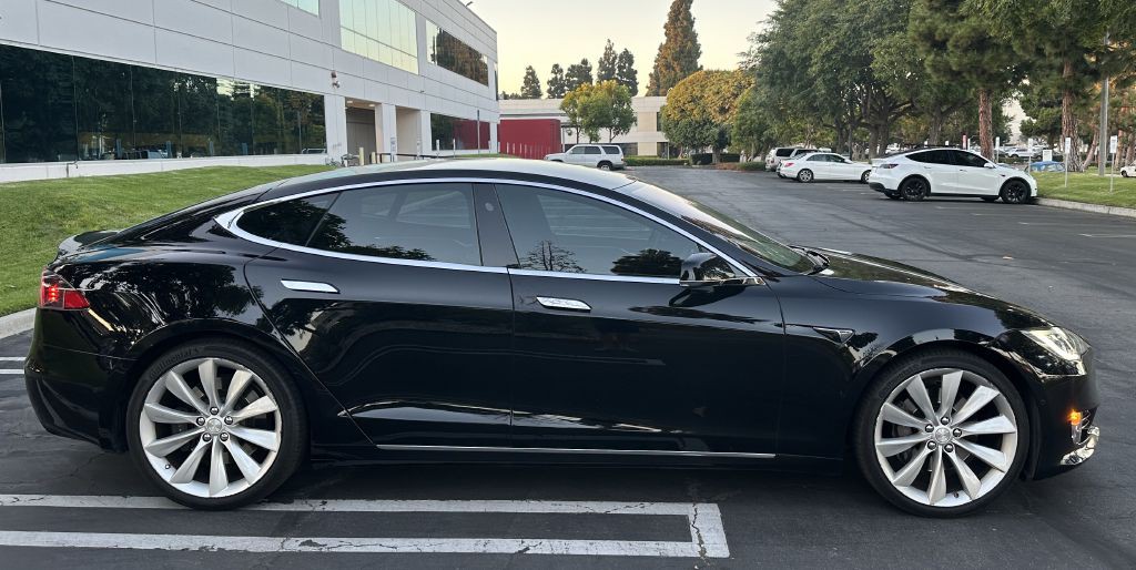 2017 Tesla Model S Image 7