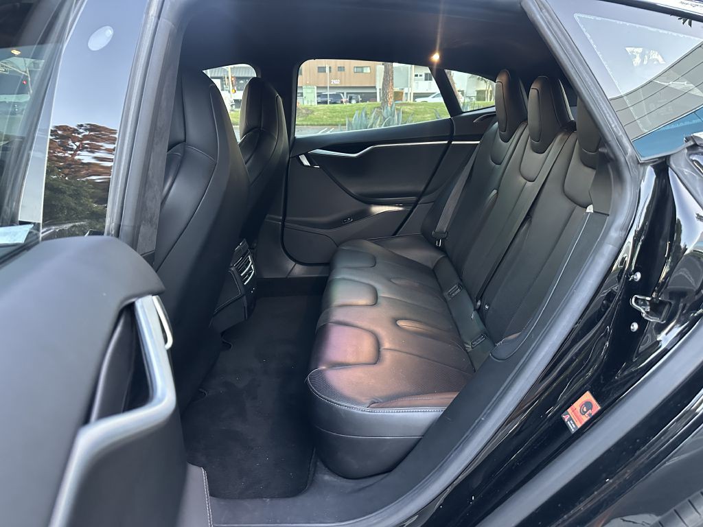 2017 Tesla Model S Image 10
