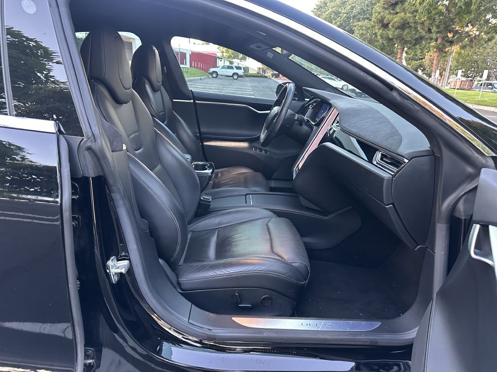 2017 Tesla Model S Image 12