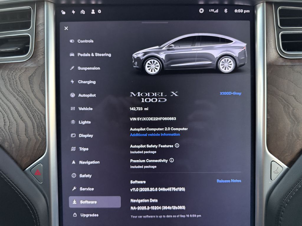 2017 Tesla Model X Image 20