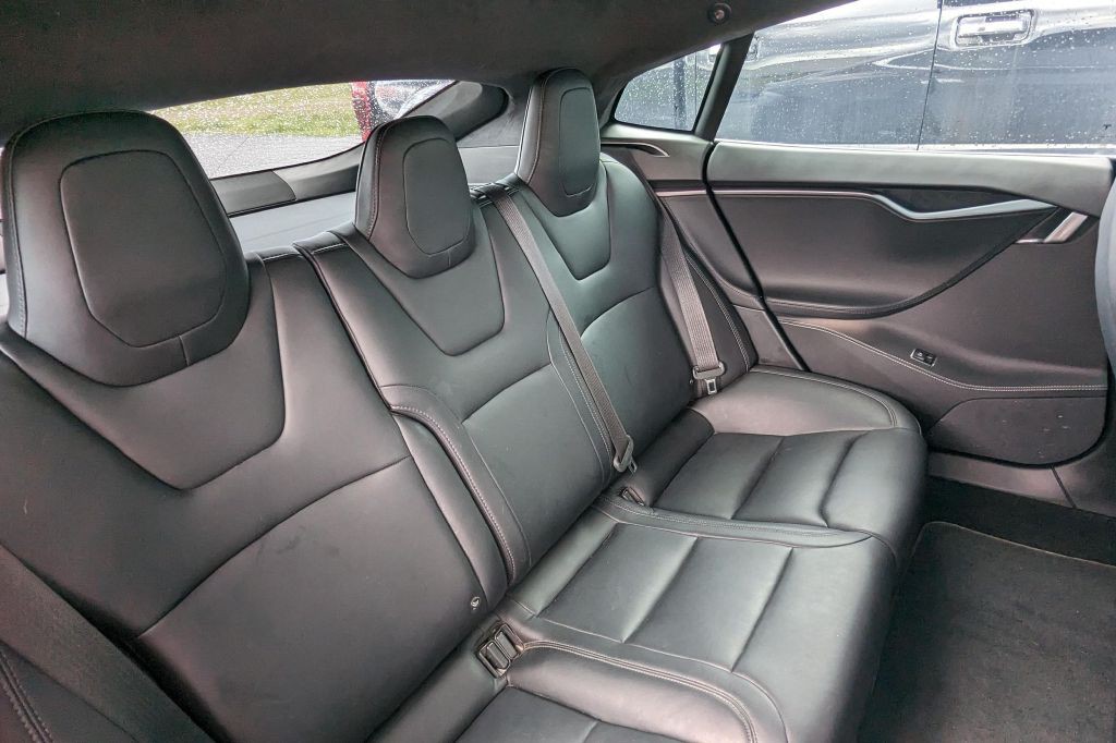 2019 Tesla Model S Image 14