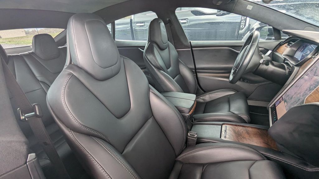 2019 Tesla Model S Image 22