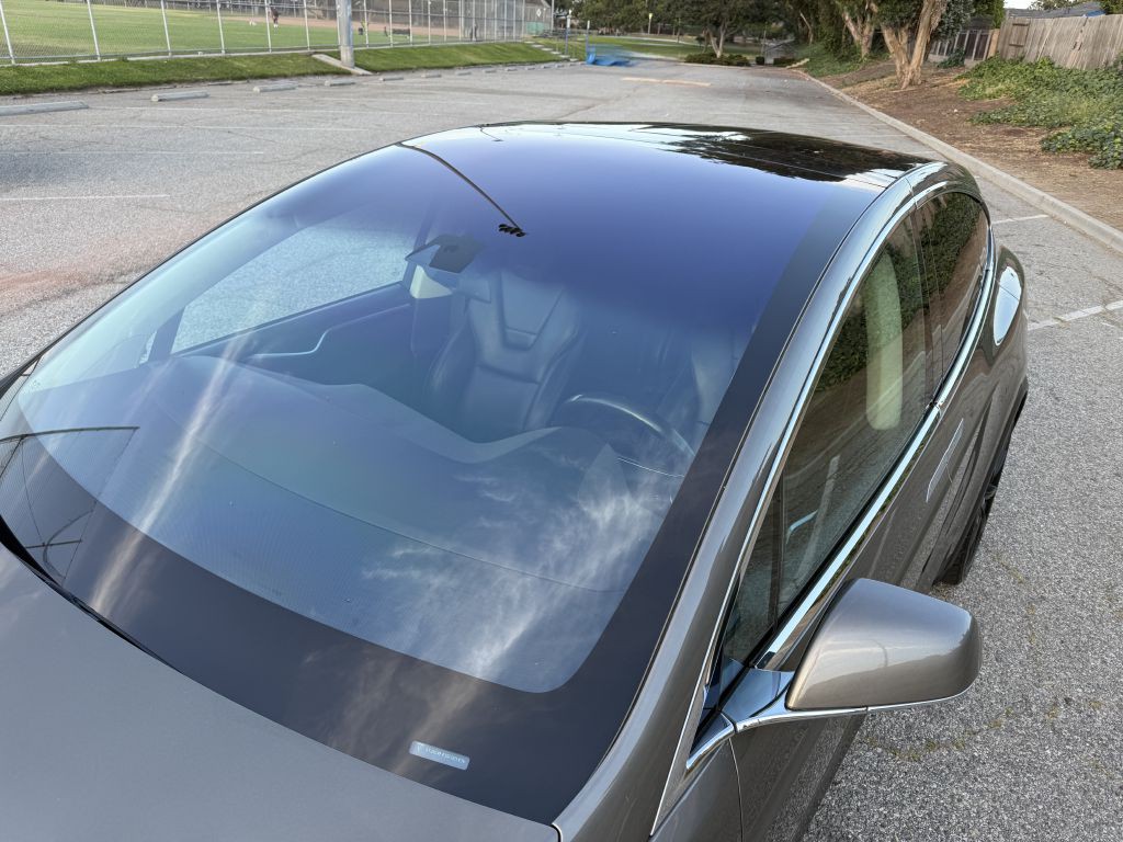 2016 Tesla Model X Image 27