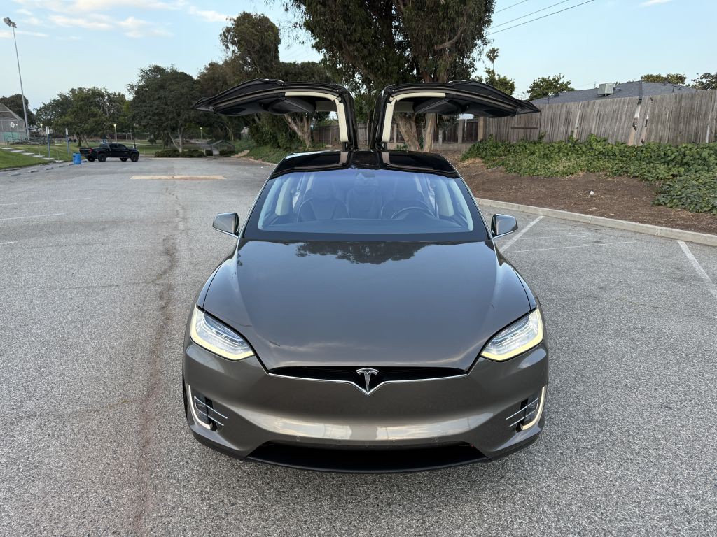 2016 Tesla Model X Image 76