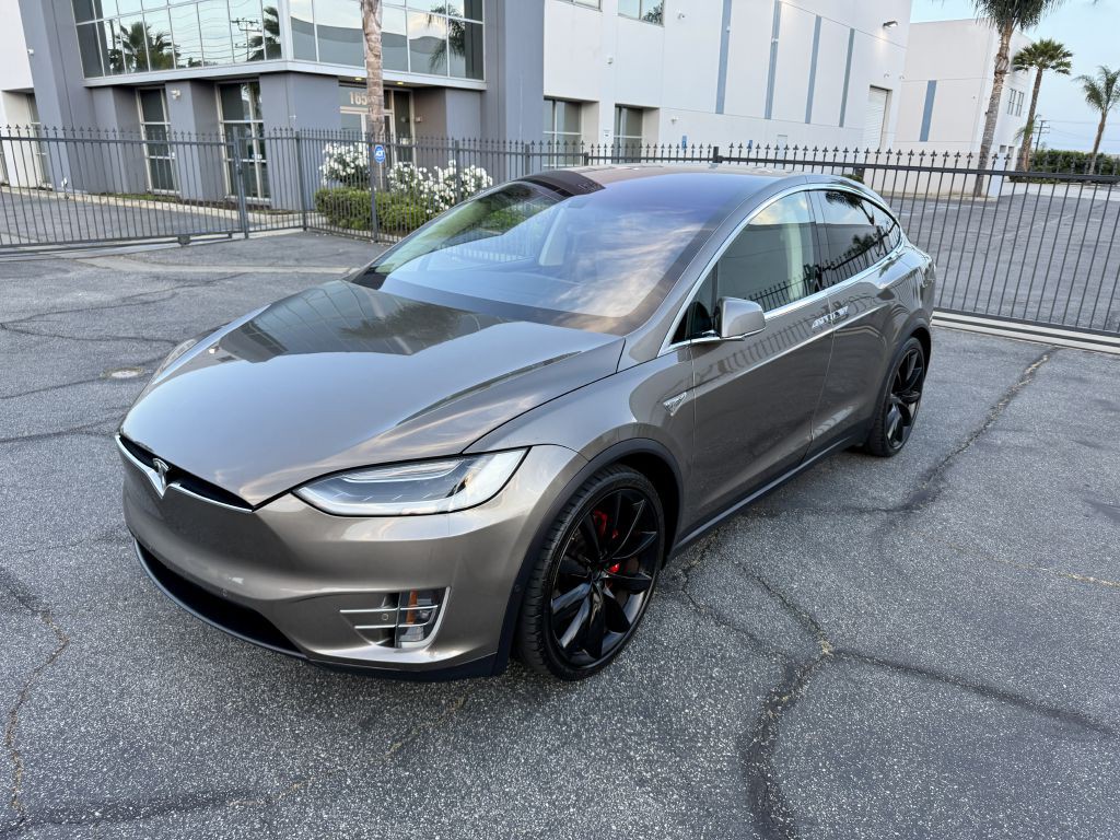 2016 Tesla Model X Image 81