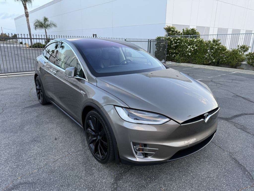 2016 Tesla Model X Image 83